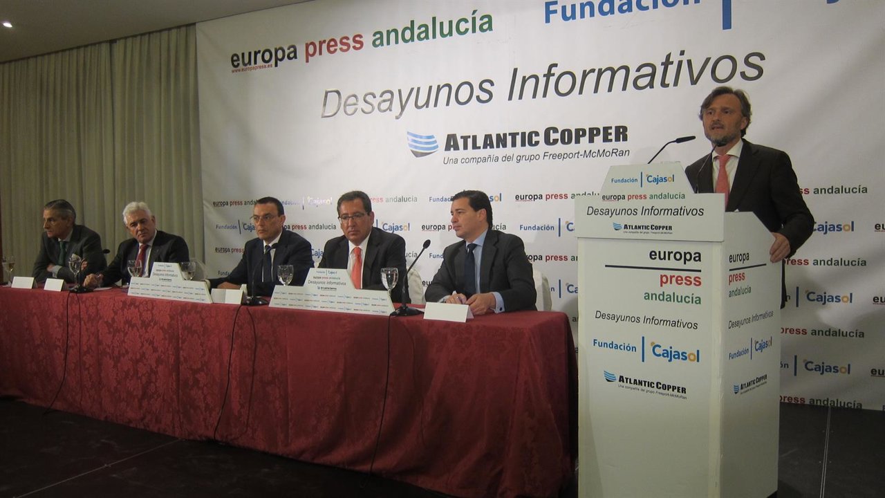 El consejero de Medio Ambiente, José Fiscal, en el desayuno de Europa Press.