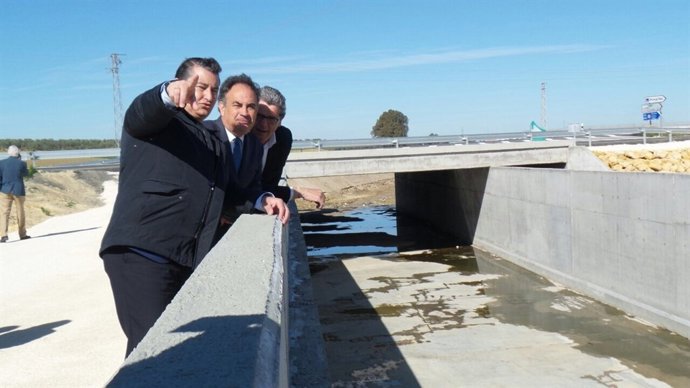 Inauguración del canal de desvío del arroyo Calzas Anchas de Utrera