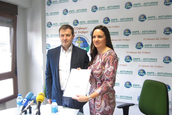 Gumersindo Rodríguez y Montserrat Fernández 