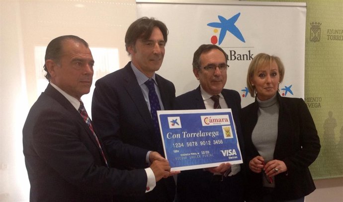 Presentación de la campaña 'Solidarios con Torrelavega'