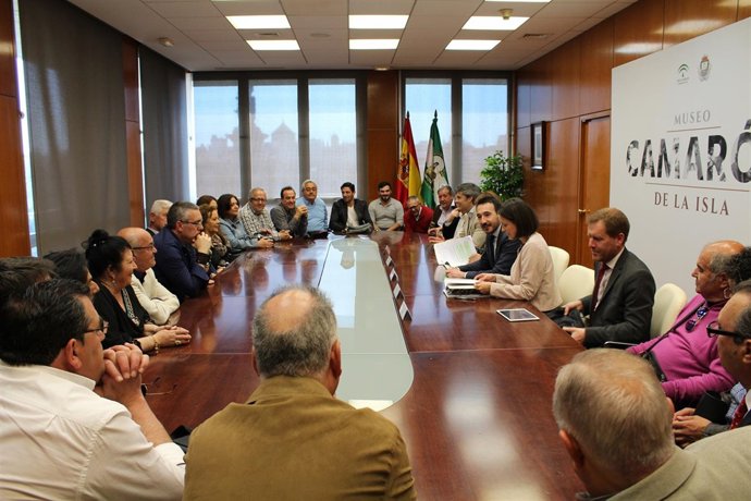 Reunión Junta, Ayuntamiento y asociaciones flamencas sobre Museo Camarón