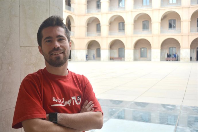Juan Domingo González, graduado en Ingeniería Eléctrica de la UPCT