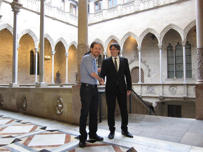 Pablo Iglesias (Podemos) Carles Puigdemont (presidente de la Generalitat)