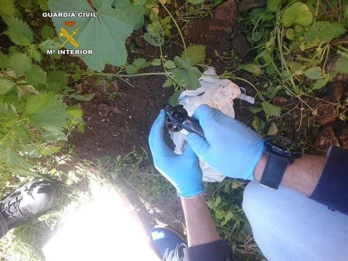 Arma interceptada por la Guardia Civil