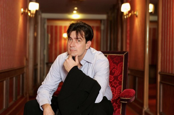 CHARLIE SHEEN
