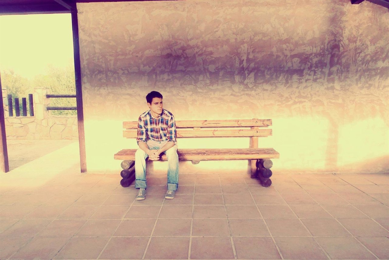 El cantautor Celino Gracia actúa este domingo en Mequinenza