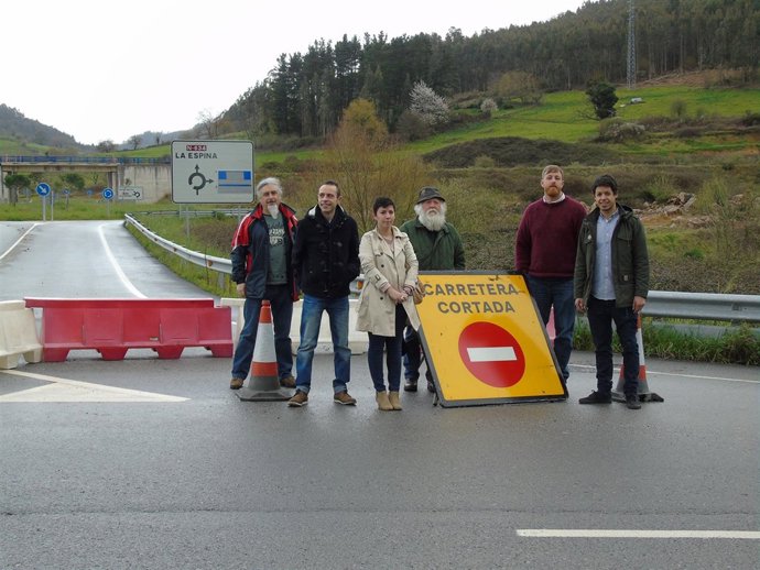 Segundo González, a la derecha