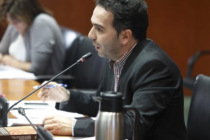 El diputado y portavoz de la formación en esta materia, Jesús Guerrero.