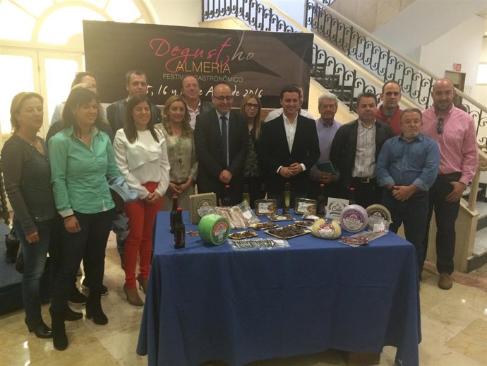 El Festival 'Degustho Almería' se ha presentado en el Palacio Provincial.