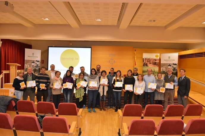 Entrega de certificados de alojamientos con servicios de senderismo acreditados