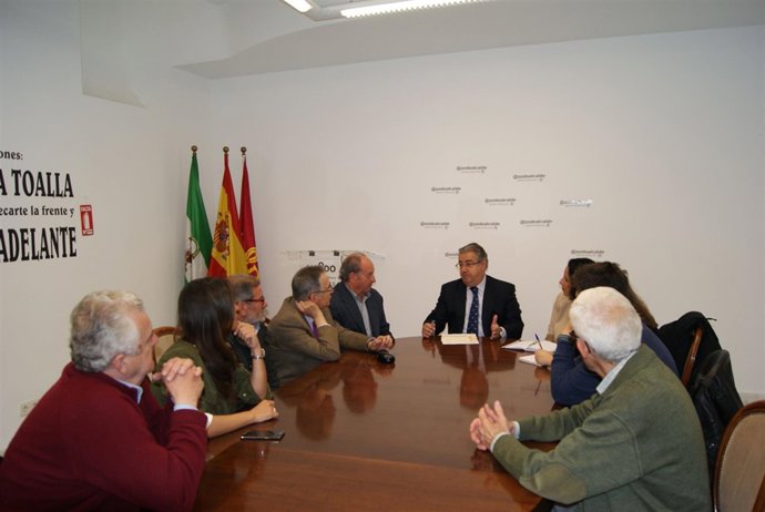 Zoido con la Asociación de Lucha contra el Alzheimer