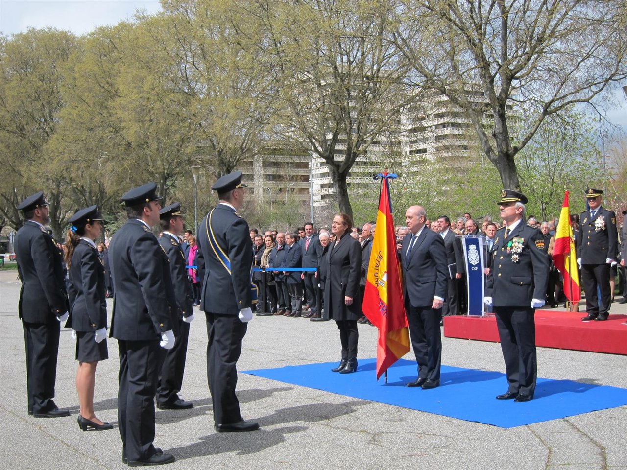 Acto de concesión del uso de la bandera de España 