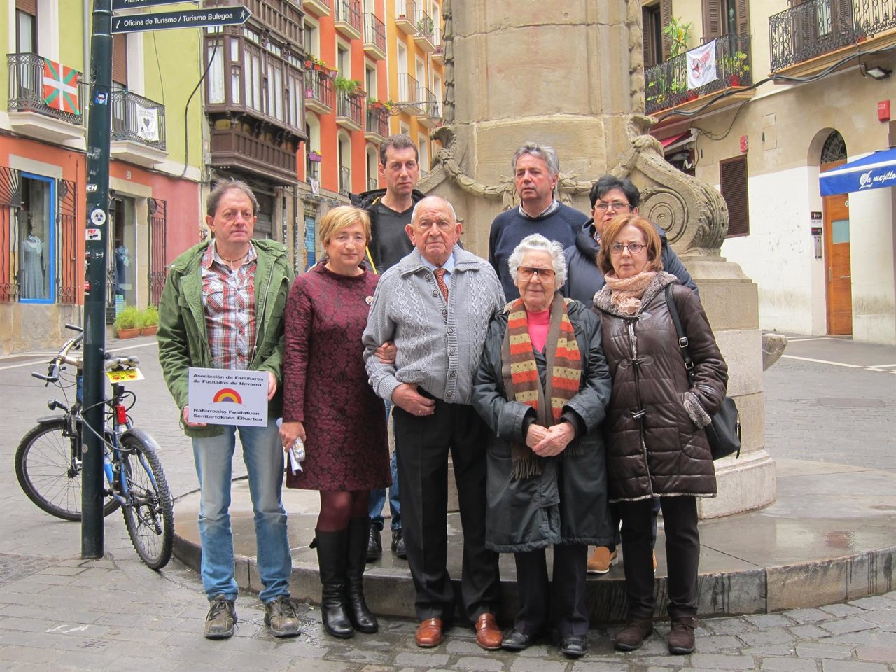 Miembros de la Asociación de Familiares de Fusilados de Navarra