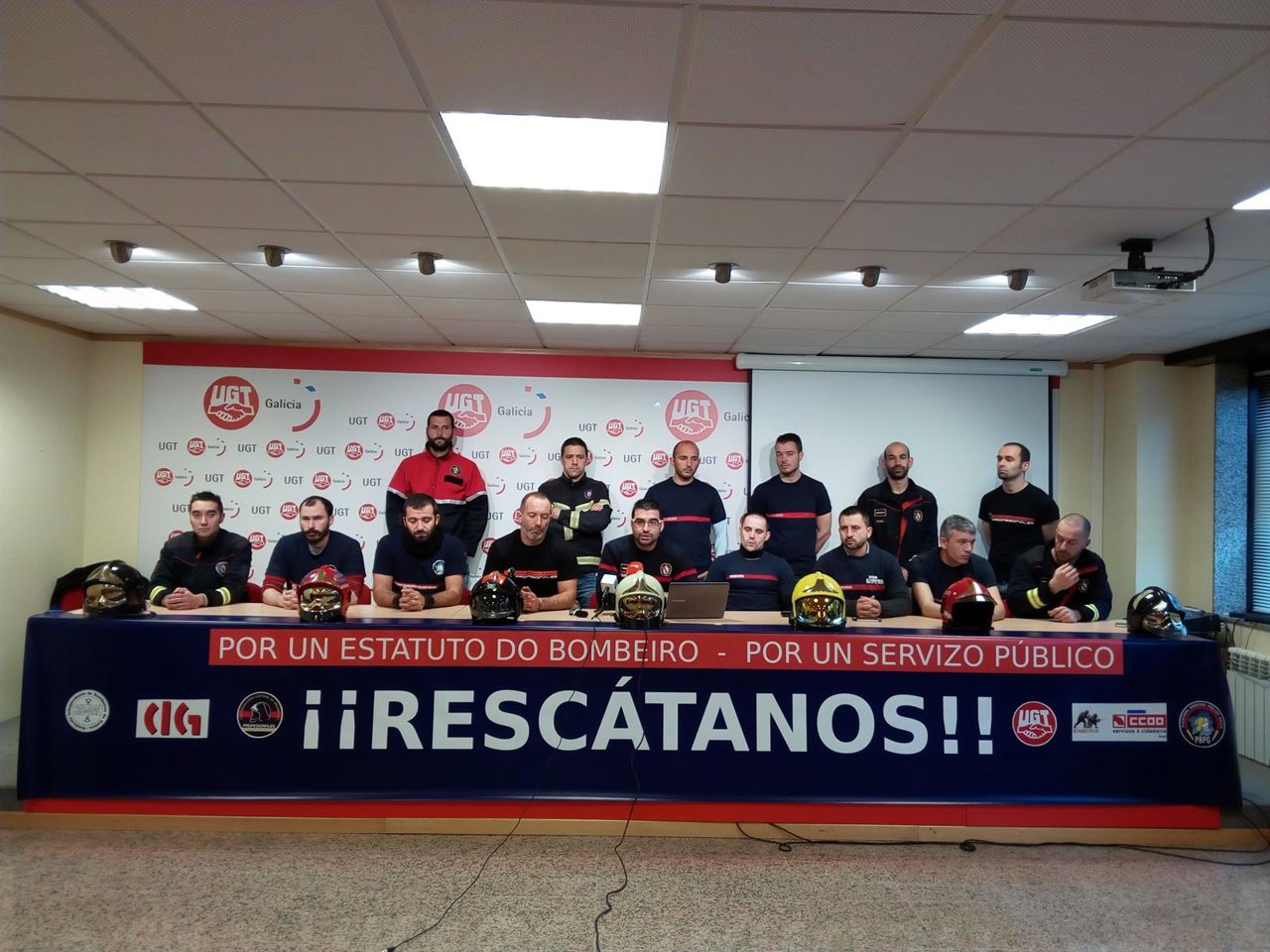 Bomberos gallegos presentan manifestación contra Baltar