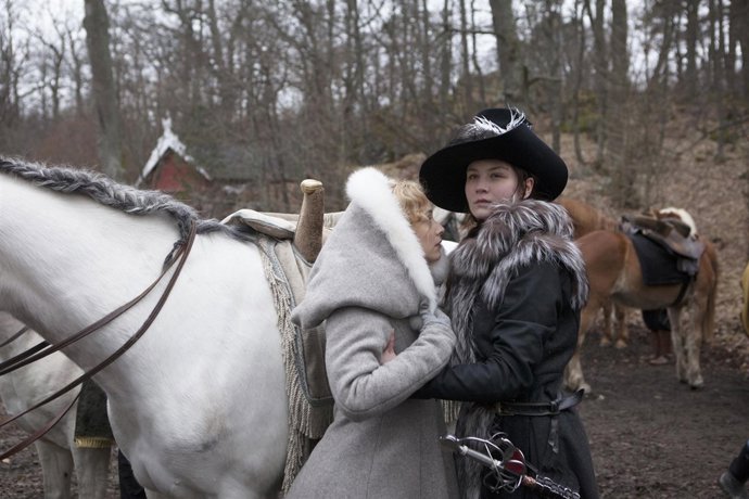 Malin Buska y  Sarah Gadon interpretan a la Reina Cristina y a la condesa Ebba