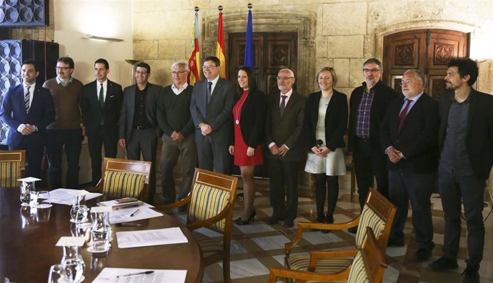  Ximo Puig, Se Reúne Con Alcaldes De  Municipios Del Áreas Metropolitana