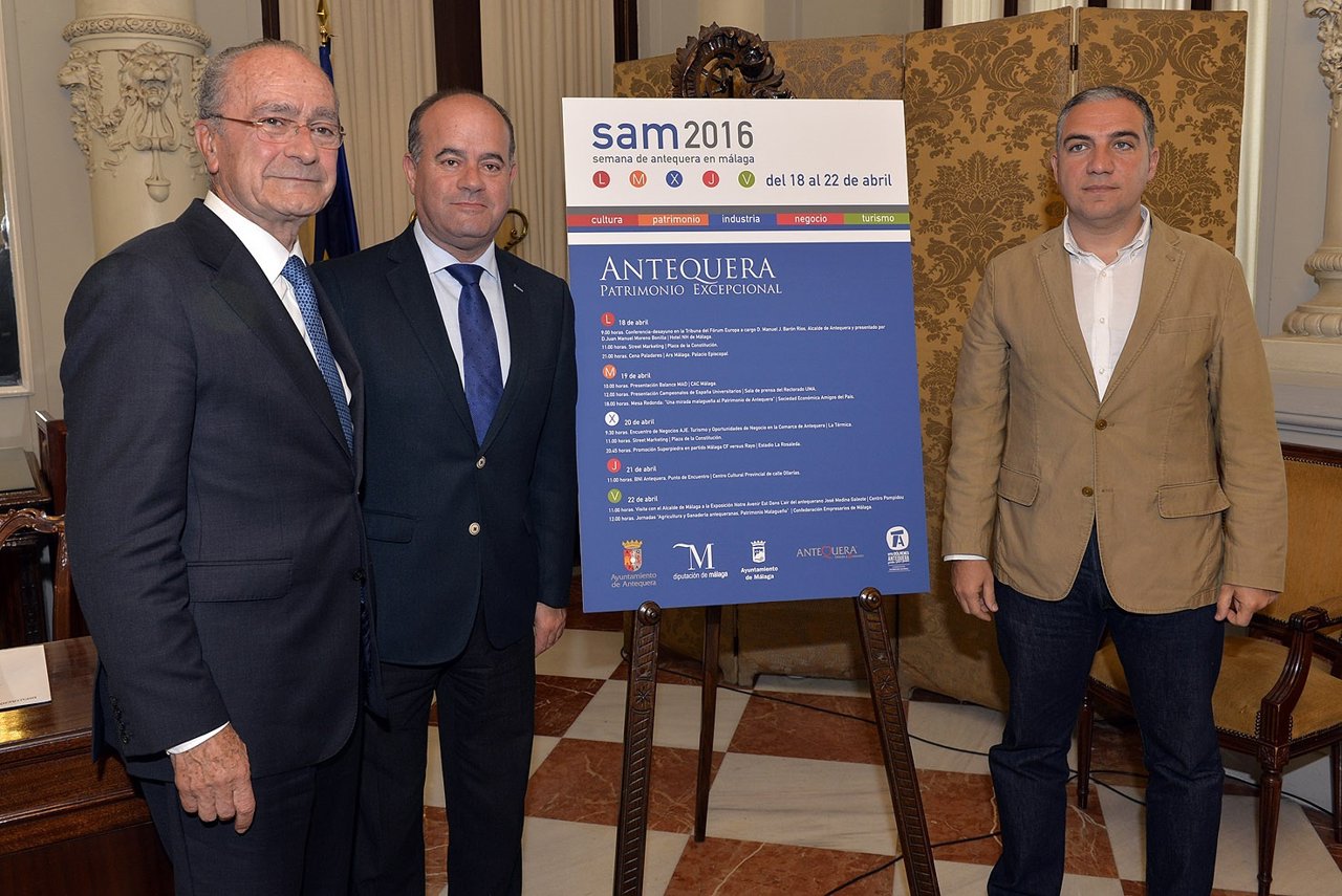 De la Torre, alcalde de Antequera, Manuel Barón, y Elías Bendodo