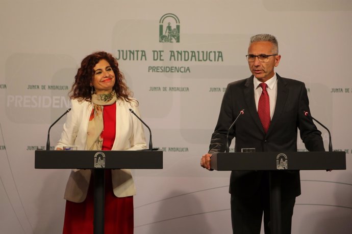 Montero y Vázquez en la rueda de prensa posterior al Consejo de Gobierno