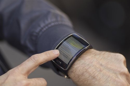 Reloj inteligente, smartwatch, nuevas tecnologías, redes sociales, internet