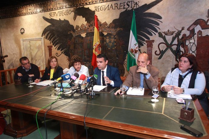 José Bernal, José Carlos Núñez y Victoria Morales en Marbella