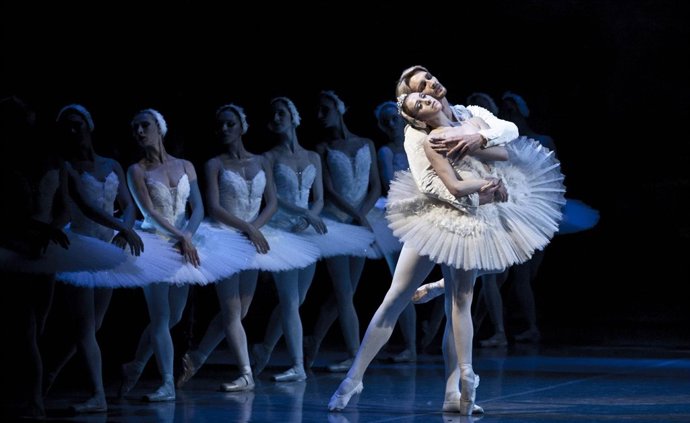 El Lago de los Cisnes, Teatro Nacional de Praga