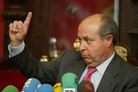 El alcalde de Granada, en libertad con cargos tras declarar por corrupción