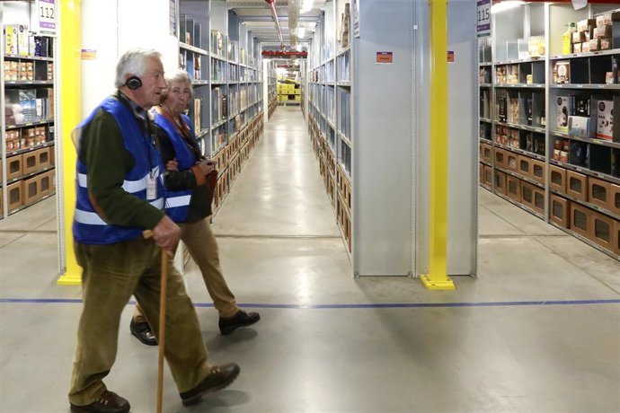 Amazon ha organizado un 'Abuelos Day' en su sede de Madrid