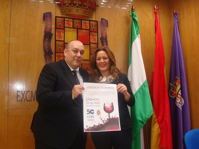 Santos y Moreales de Coca presentan la II Noche de los Sentidos.