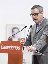 Ciudadanos niega que imponga la retirada de Rajoy para negociar: Es "una reflexión"