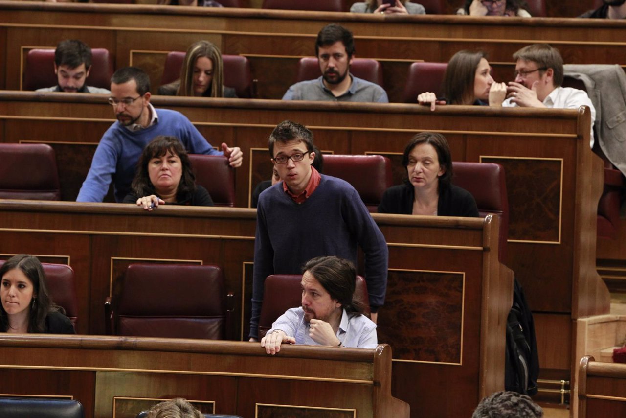 Íñigo Errejón y Pablo Iglesias en el Congreso
