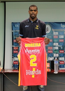 Yannick Moreira, presentado por el UCAM Murcia