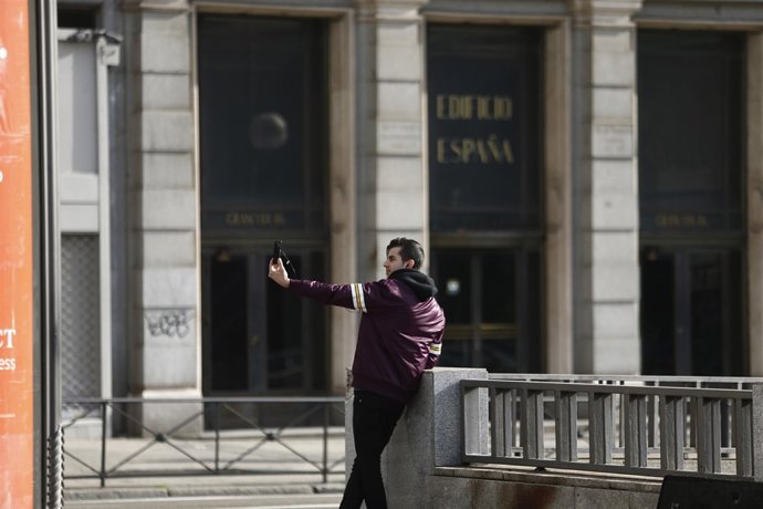 Selfie, haciéndose un selfie