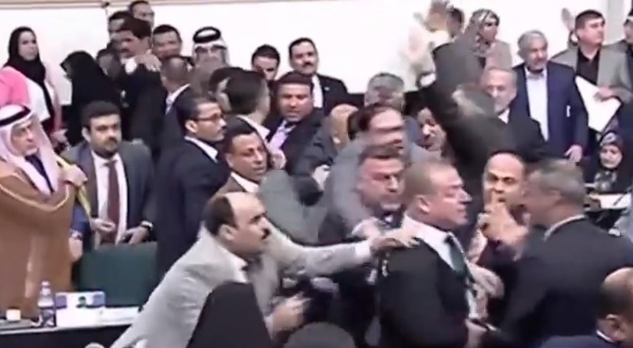 Enfrentamientos en el Parlamento de Irak