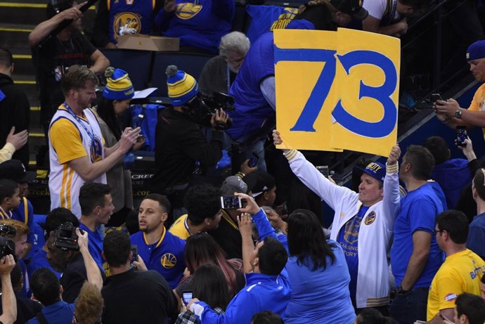 Golden State Warriors alcanzan el récord de 73 victorias