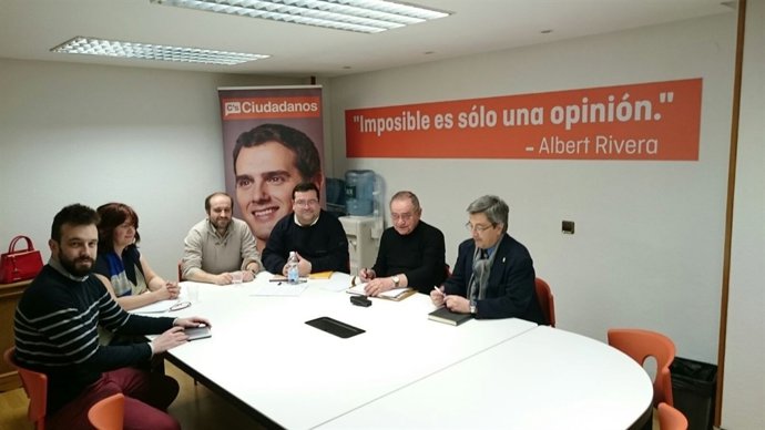 Reunión de Ciudadanos Oviedo con la FAVO