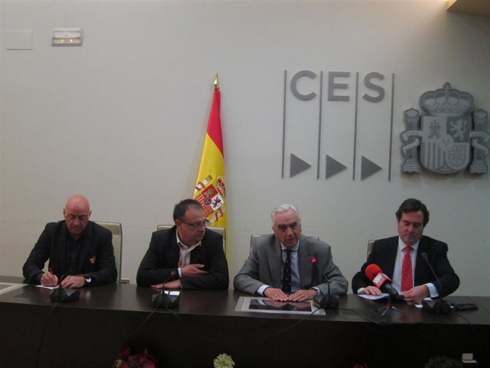Antonio Garamendi, firma convenio del metal