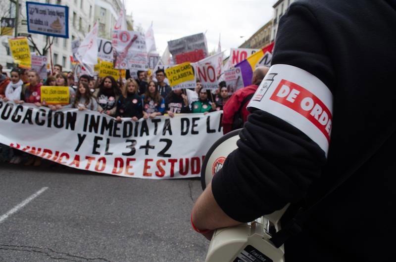 La manifestación de estudiantes de Madrid contra la LOMCE, en imágenes