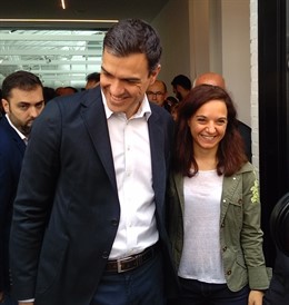 Sara Hernández con Pedro Sánchez