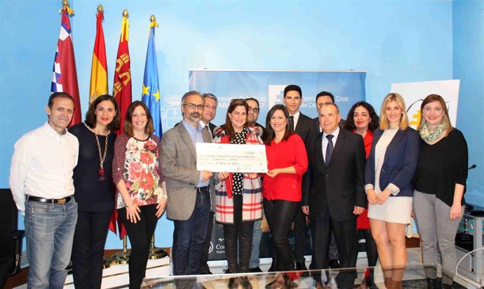 Entrega 5.000 euros
