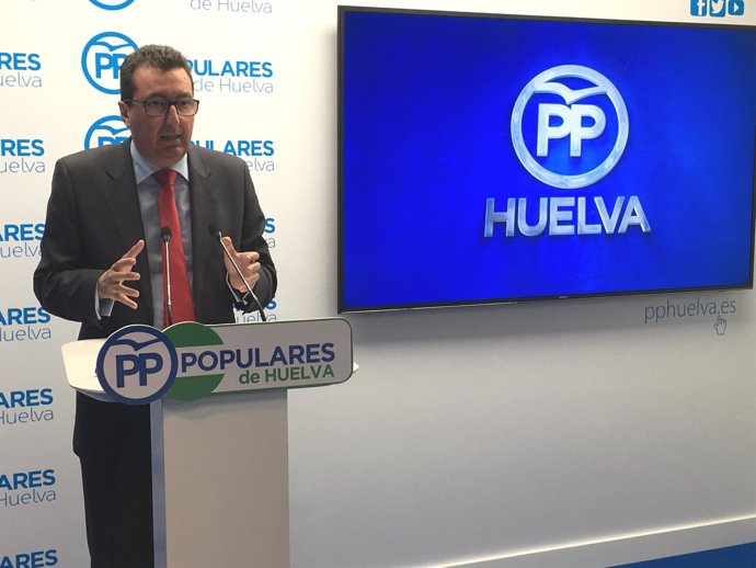 El presidente provincial del PP de Huelva, Manuel Andrés González. 