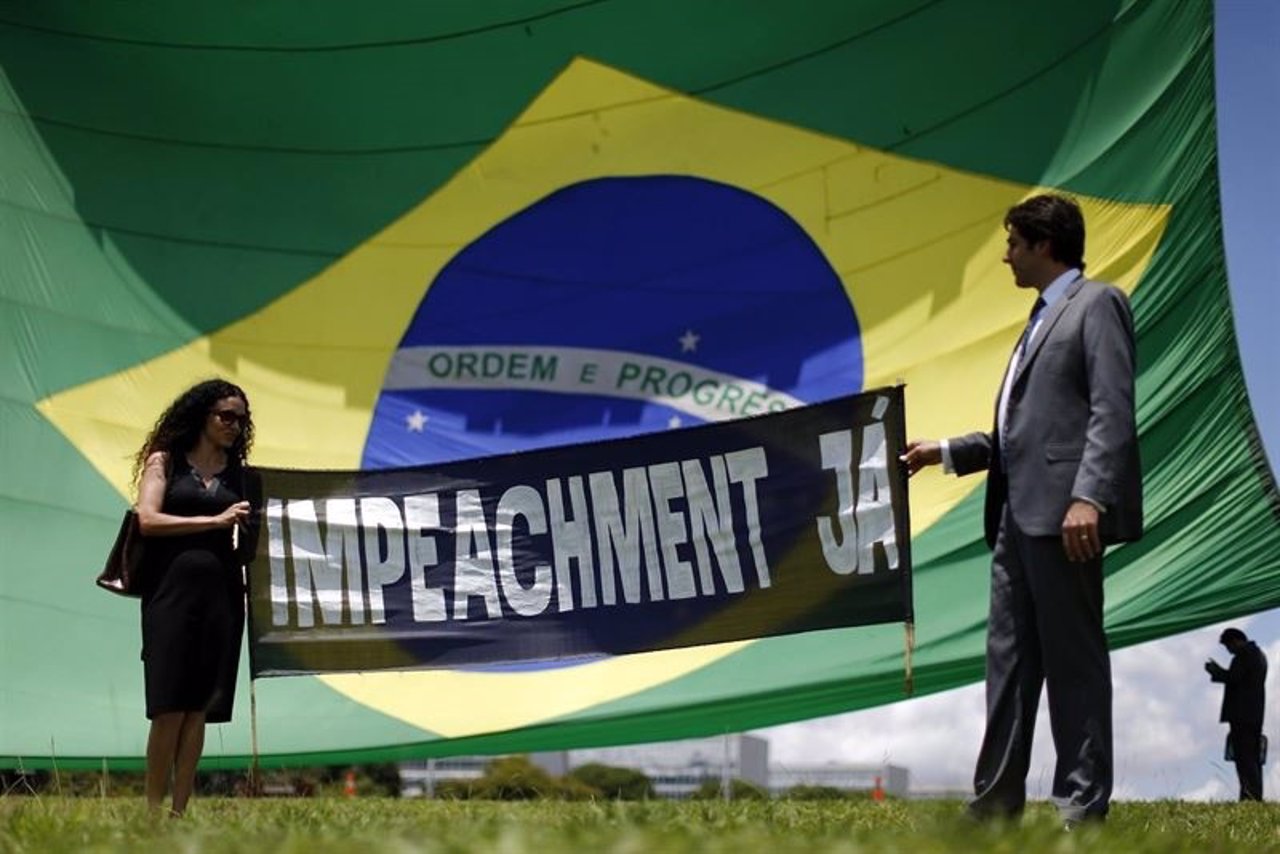 Rousseff, más cerca del impeachment