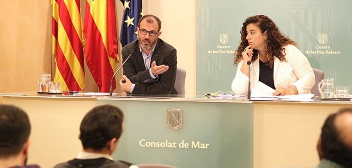 El vicepresidente Biel Barceló y la portavoz Pilar Costa
