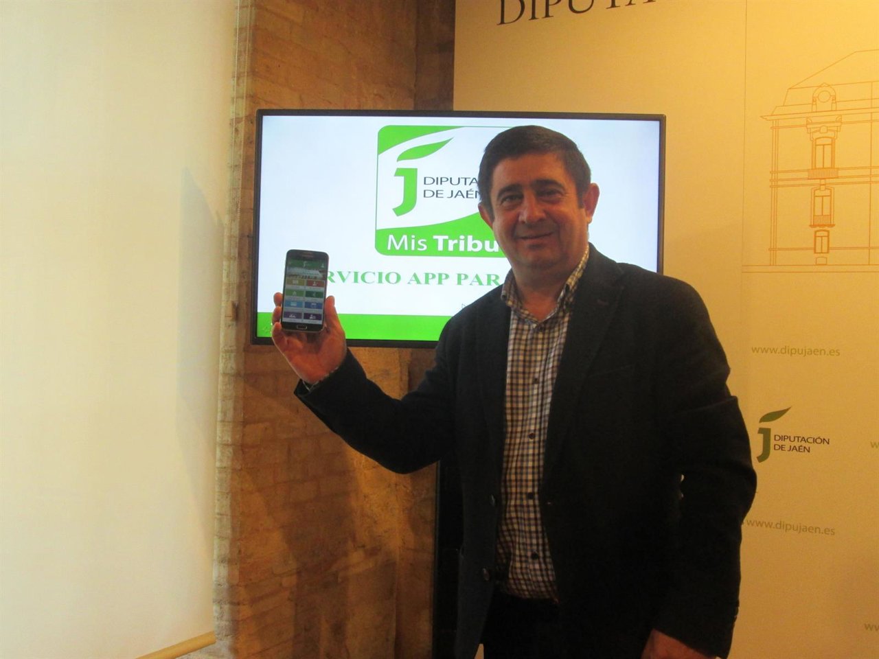 Francisco Reyes mostrado la aplicación