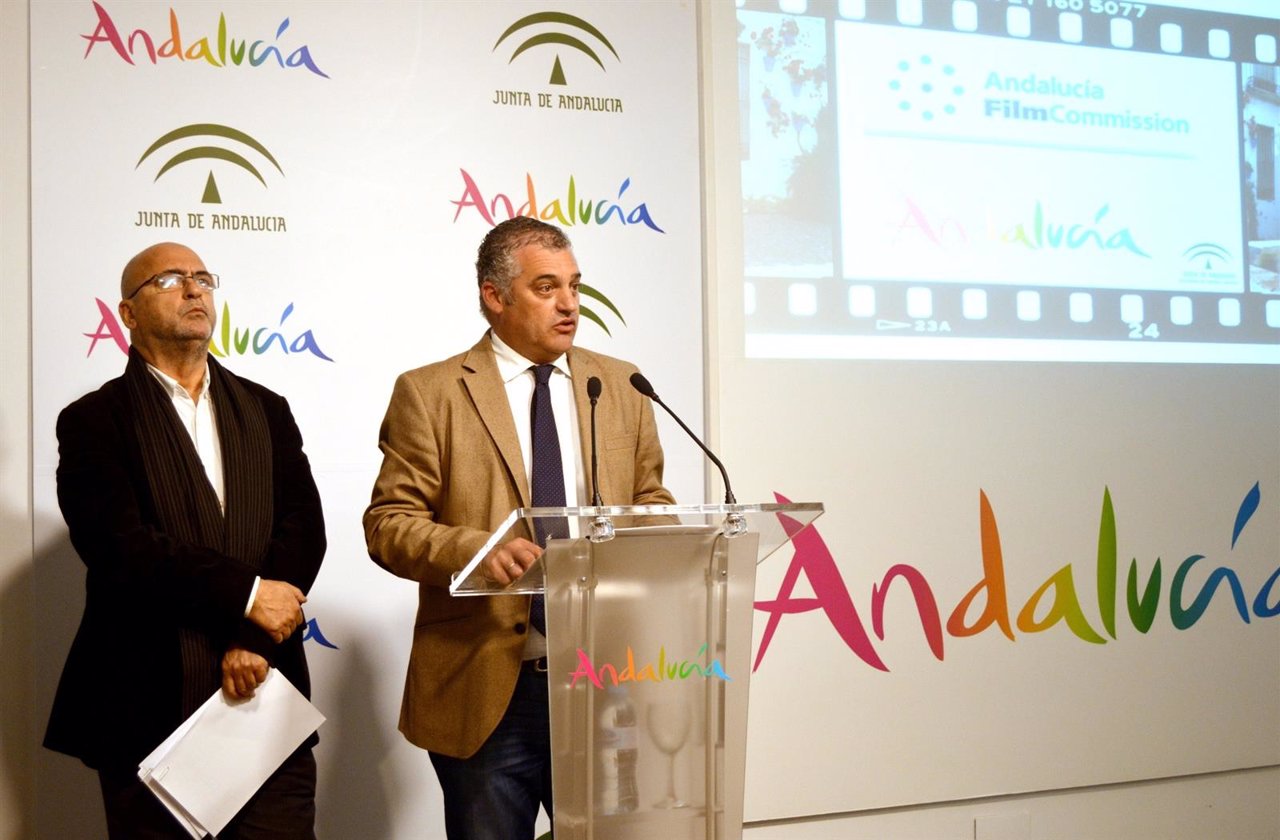 Carlos Rosado, Andalucía Film Commission, y Javier Carnero, de Turismo Andaluz