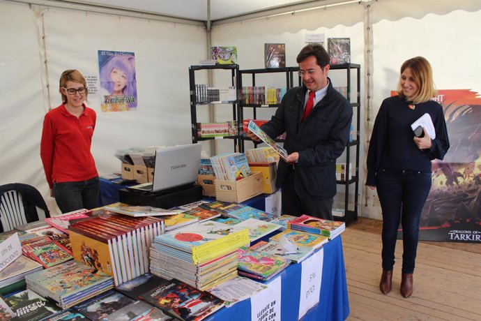 El IEA está presente en la Feria del Libro de El Ejido.