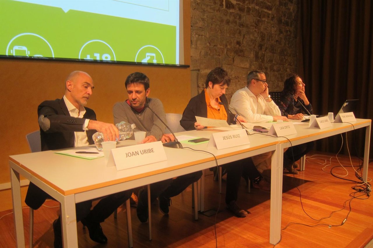Oan Uribe, Jesús Ruiz, Laia Ortiz, Carles Cabré y Teresa Bermúdez