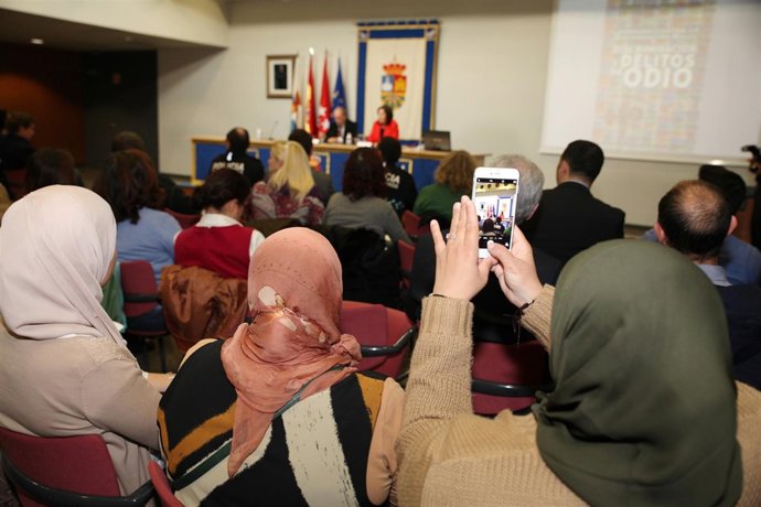 CRONICA 51: FUENLABRADA (Discriminación)