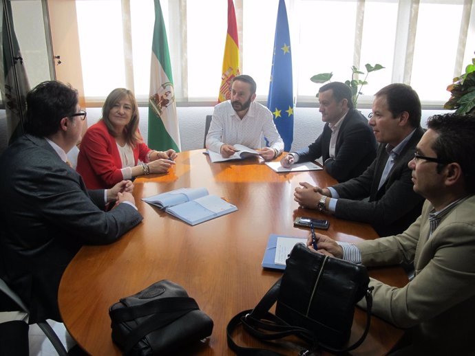 Reunión entre Endesa, Junta y Ayuntamiento de Níjar