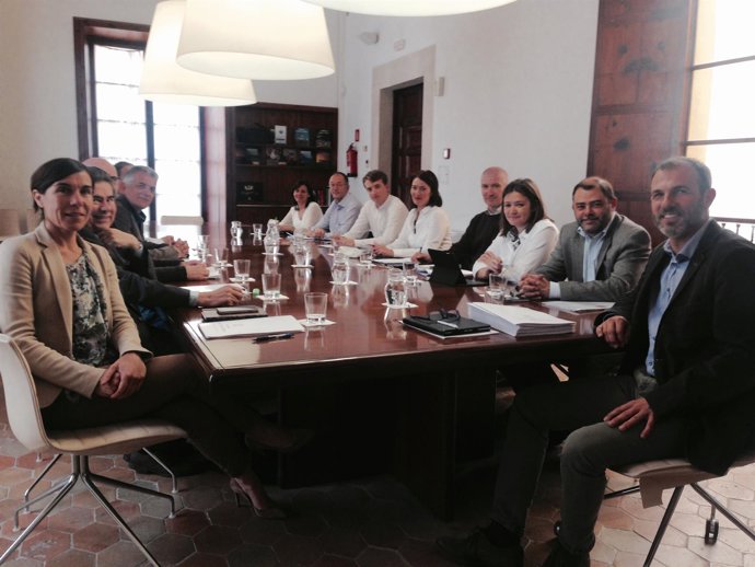 El Govern recoge propuestas sobre el alquiler vacacional