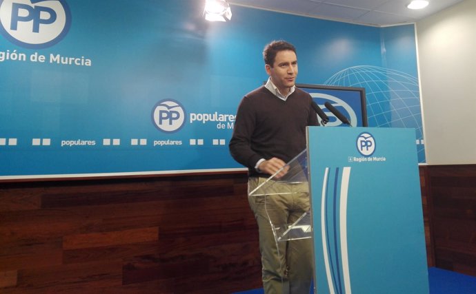 Teodoro García en rueda de prensa